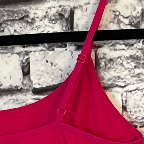 Active Basic Hot Pink Tank Top Size: L - Picture 6 of 6